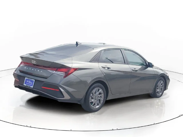Certified Used 2024 Gray Hyundai SEL image 5