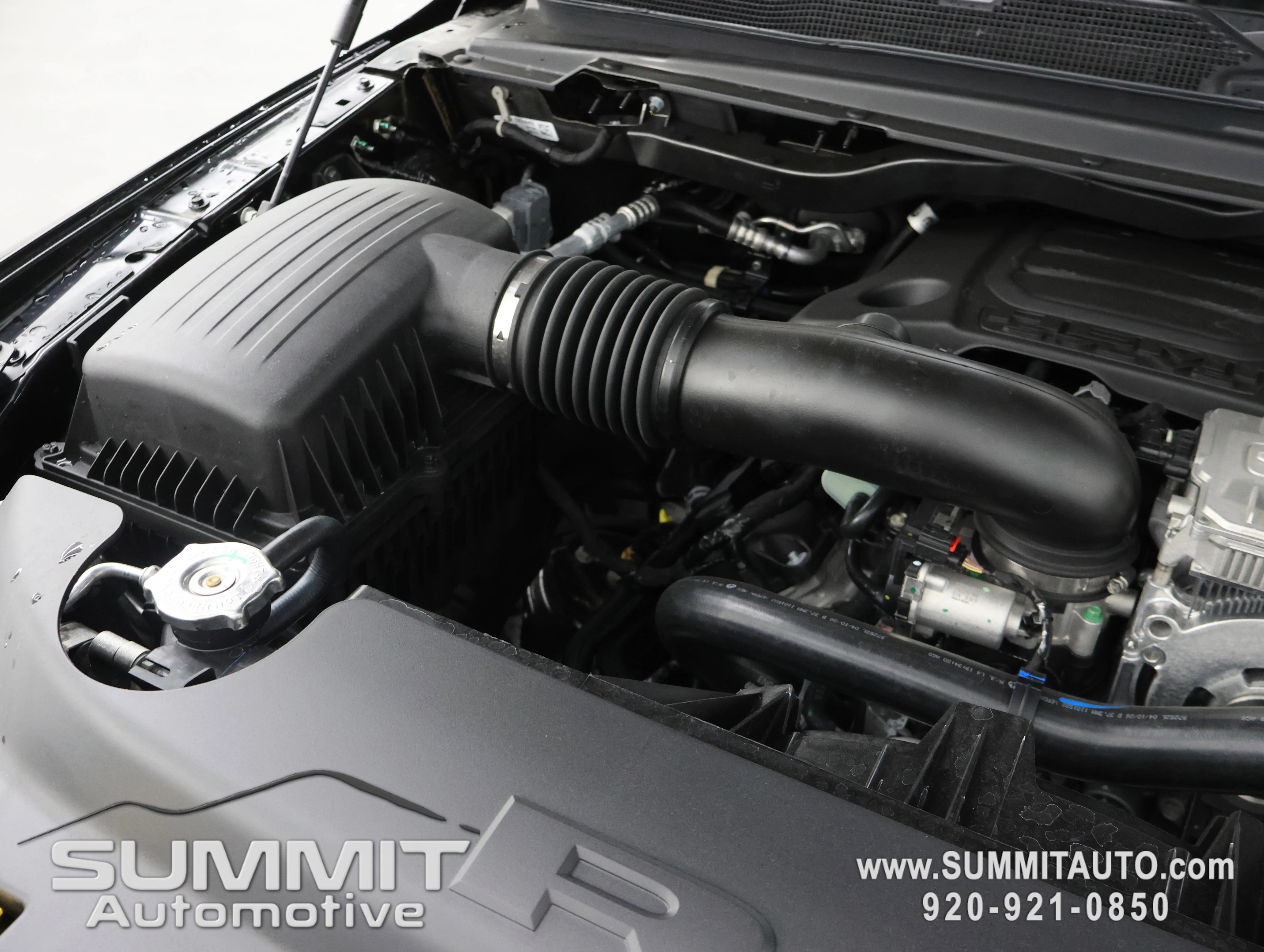 New 2026 Diamond Black Crystal Pearl-Coat Exterior Paint RAM Laramie image 20