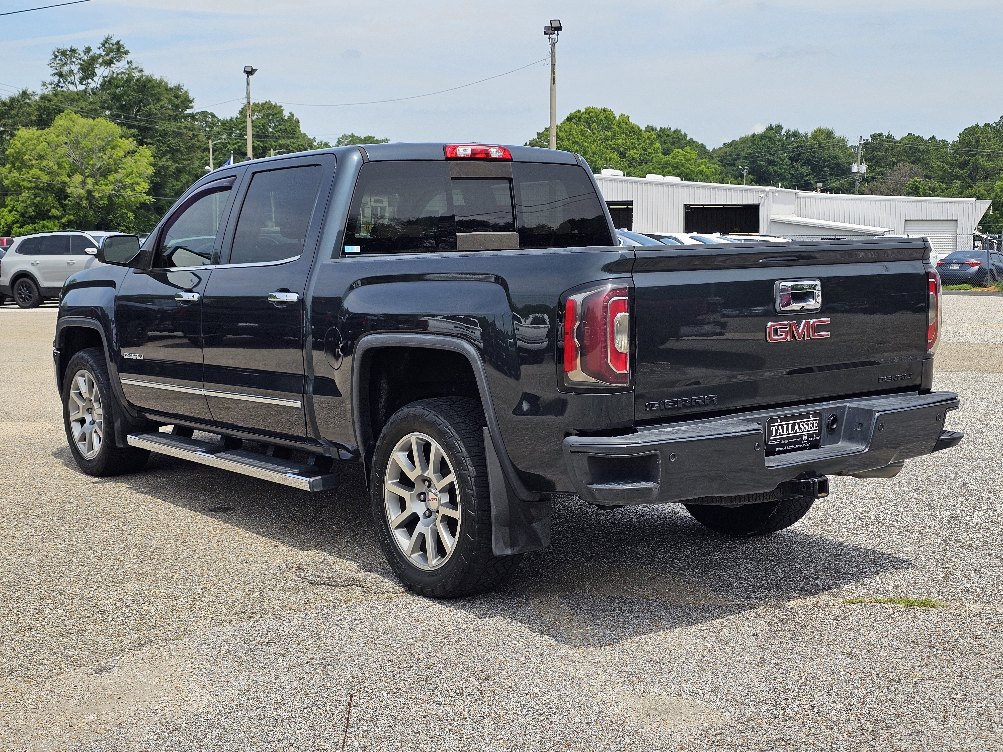 Used 2018 Dark Slate Metallic GMC Denali image 12