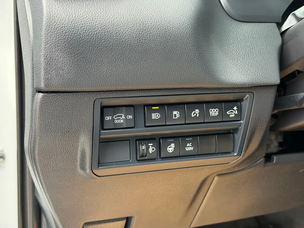 Used 2025 White Toyota Limited image 27