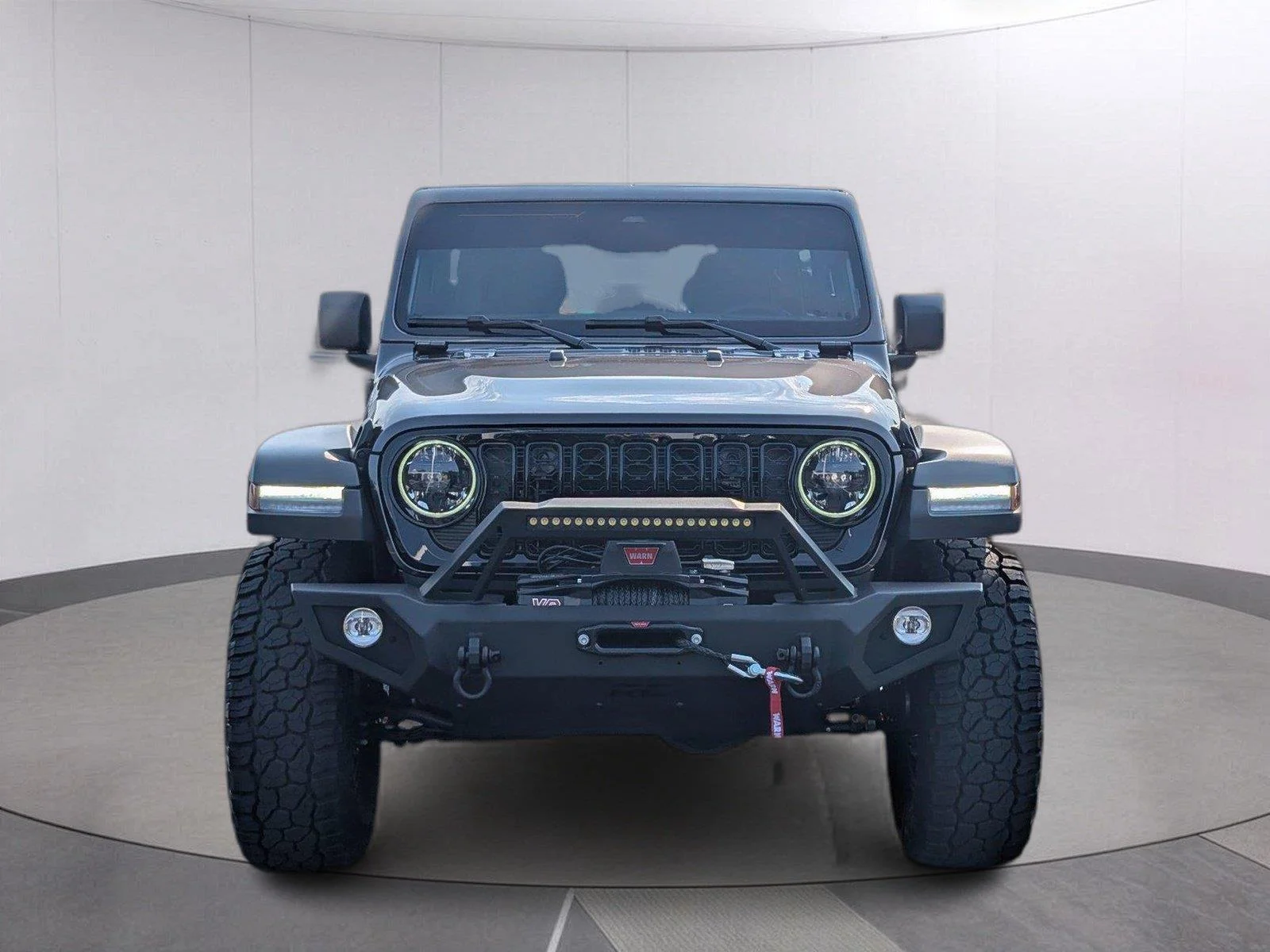 Used 2026 Granite Crystal Metallic Clearcoat Jeep Willys image 9