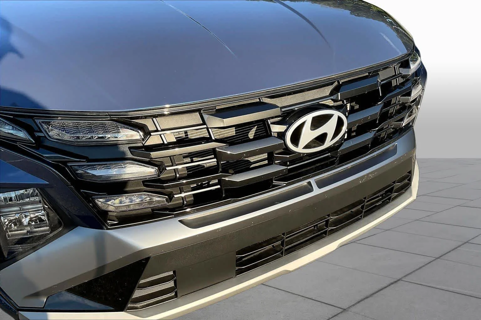 Used 2025 Atlantis Blue Hyundai SEL image 29