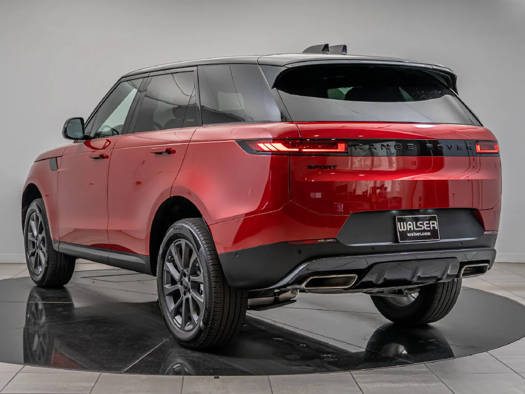 Used 2026 Firenze Red Metallic Land Rover SE image 6
