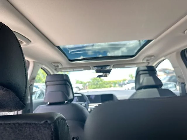 New 2026 Wolf Gray Kia EX image 18