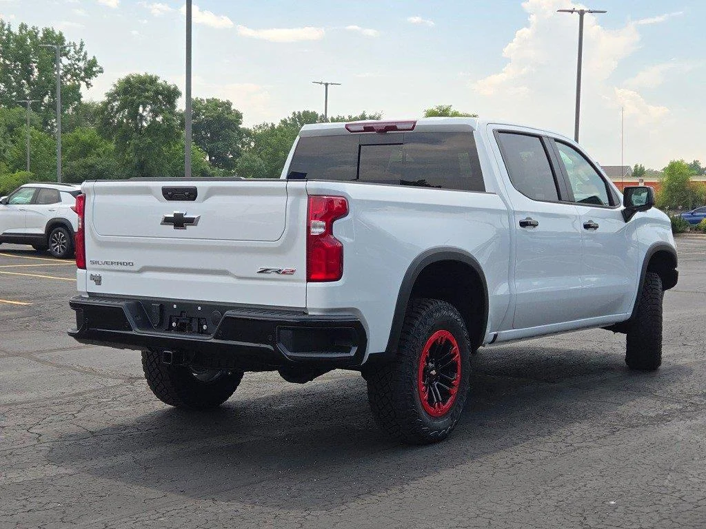 2026 Chevrolet Silverado 1500 ZR2 - Photo 13