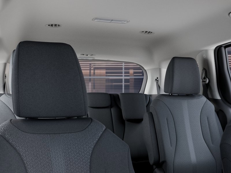 New 2026 Snow White Pearl Kia LX image 27