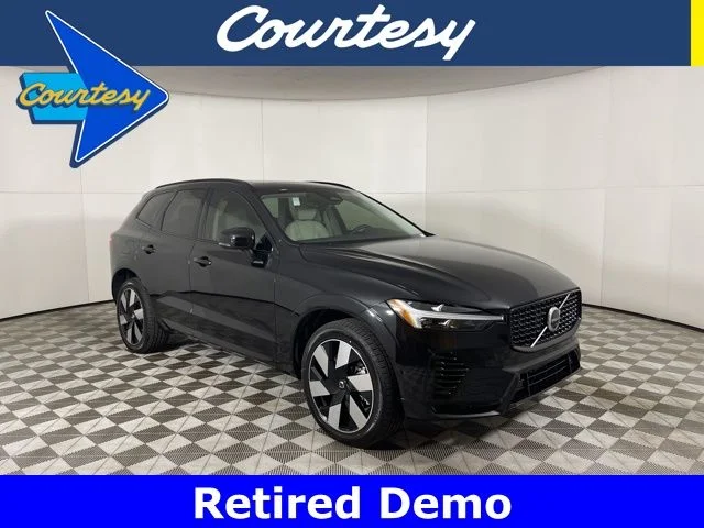 2025 Volvo XC60 T8 Plus Dark AWD's photo