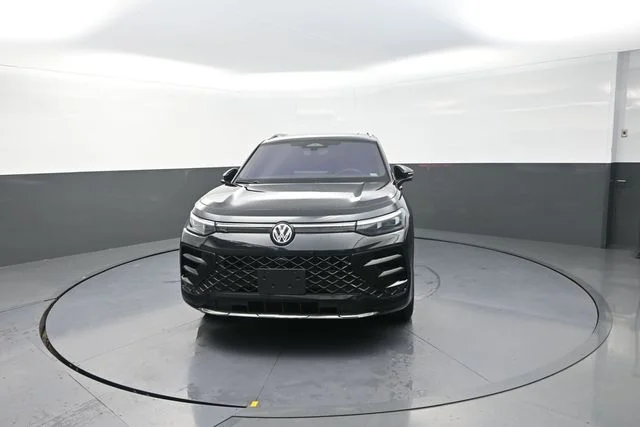Used 2026 Black Volkswagen 2.0T SEL R-Line Turbo image 29