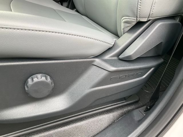 New 2026 Oxford White Ford F-350® XL image 17