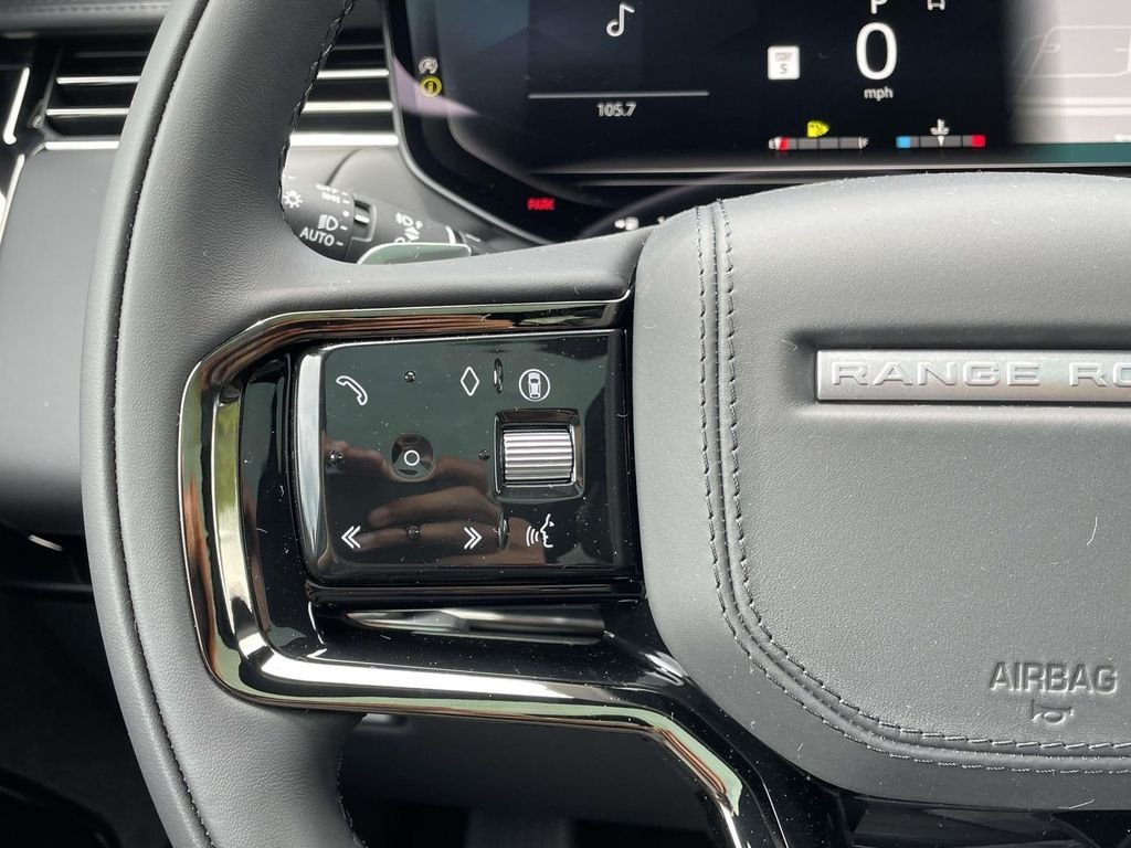 New 2026 Fuji White Land Rover Dynamic SE image 36