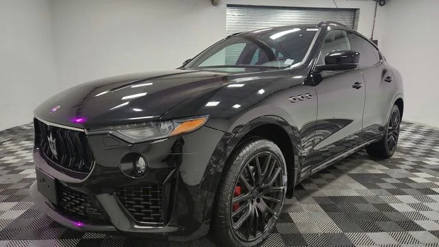 Used 2019 Black Maserati GranSport image 4