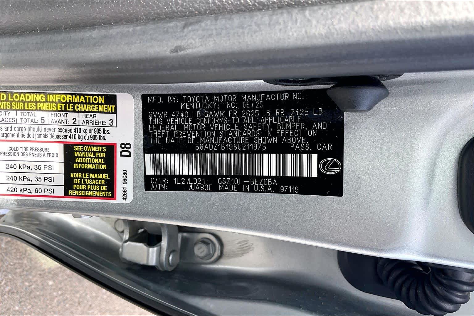 Used 2025 Iridium Lexus  image 31