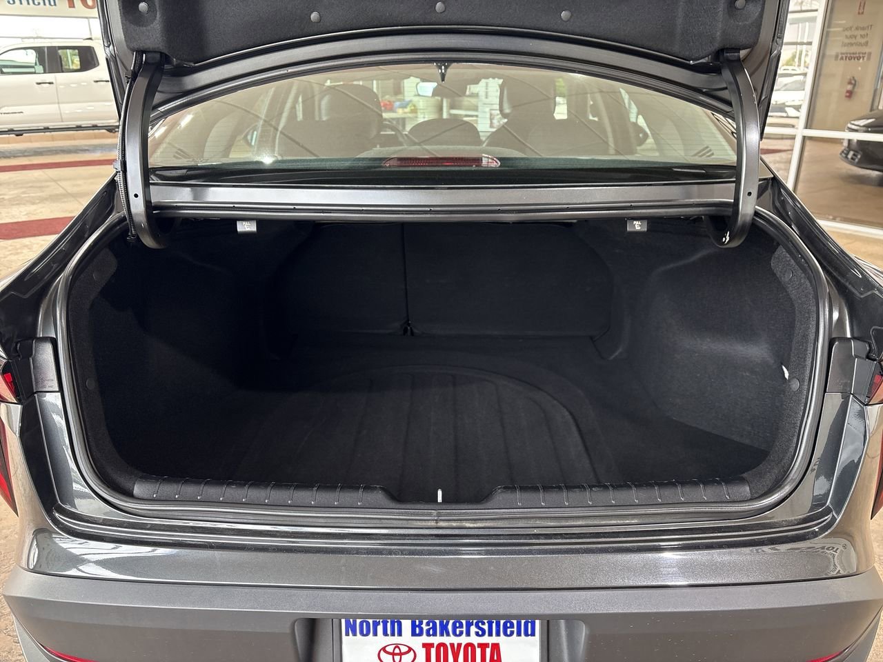 Used 2025 Interstellar Gray Kia LXS image 23