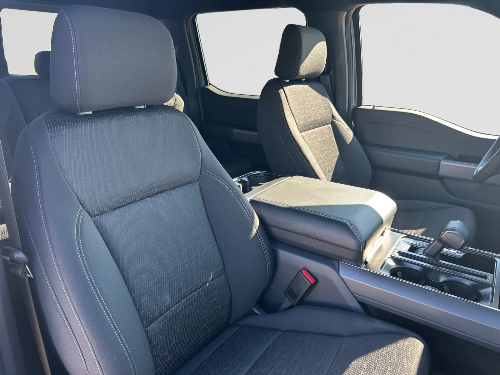 New 2026 Iconic Silver Metallic Ford XLT image 12
