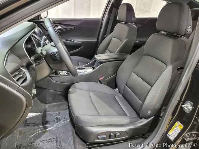Used 2022 Black Chevrolet LT image 10
