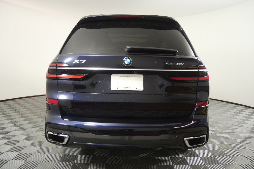 Certified Used 2024 Carbon Black Metallic BMW xDrive40i image 5