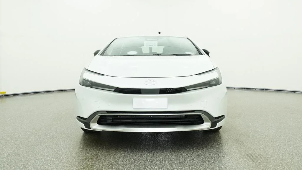 New 2026 Wind Chill Pearl Toyota SE image 27