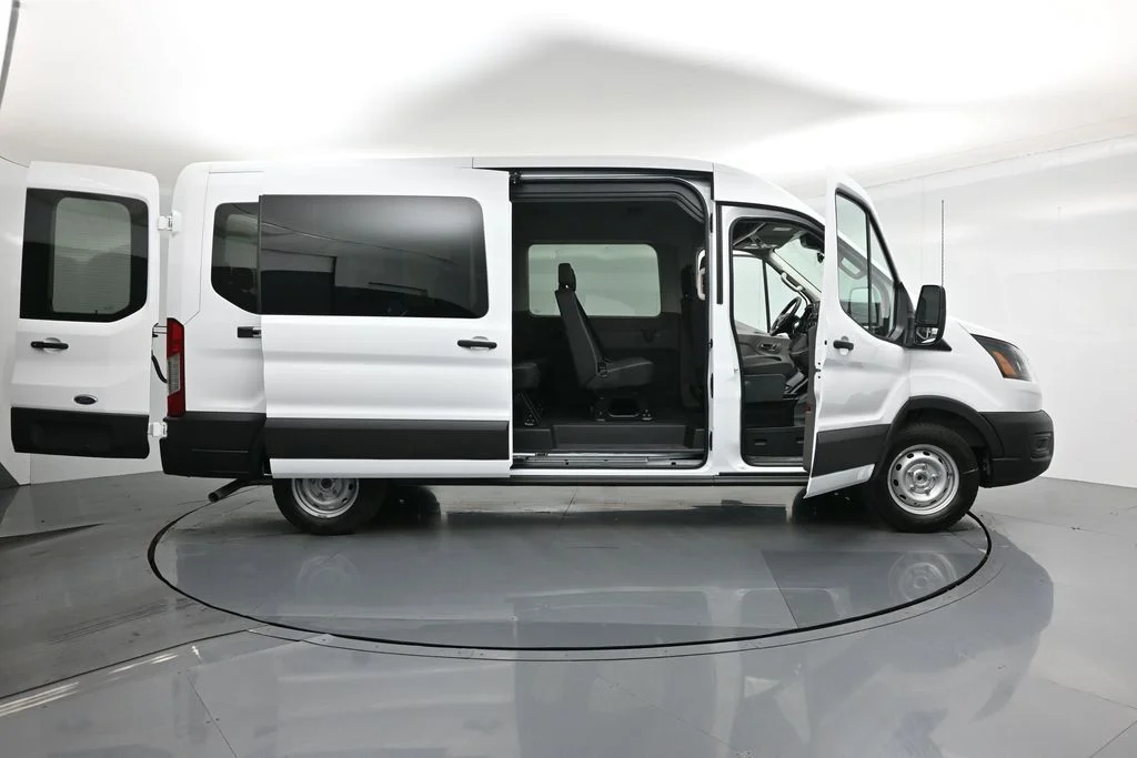 New 2025 White Ford XL image 3