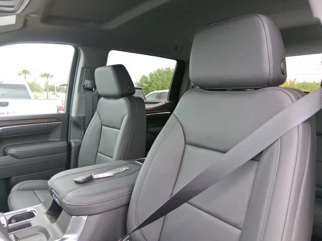 2026 GMC Sierra 1500 SLT - Photo 14