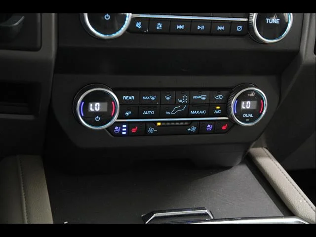 Used 2019 White Ford XLT image 16