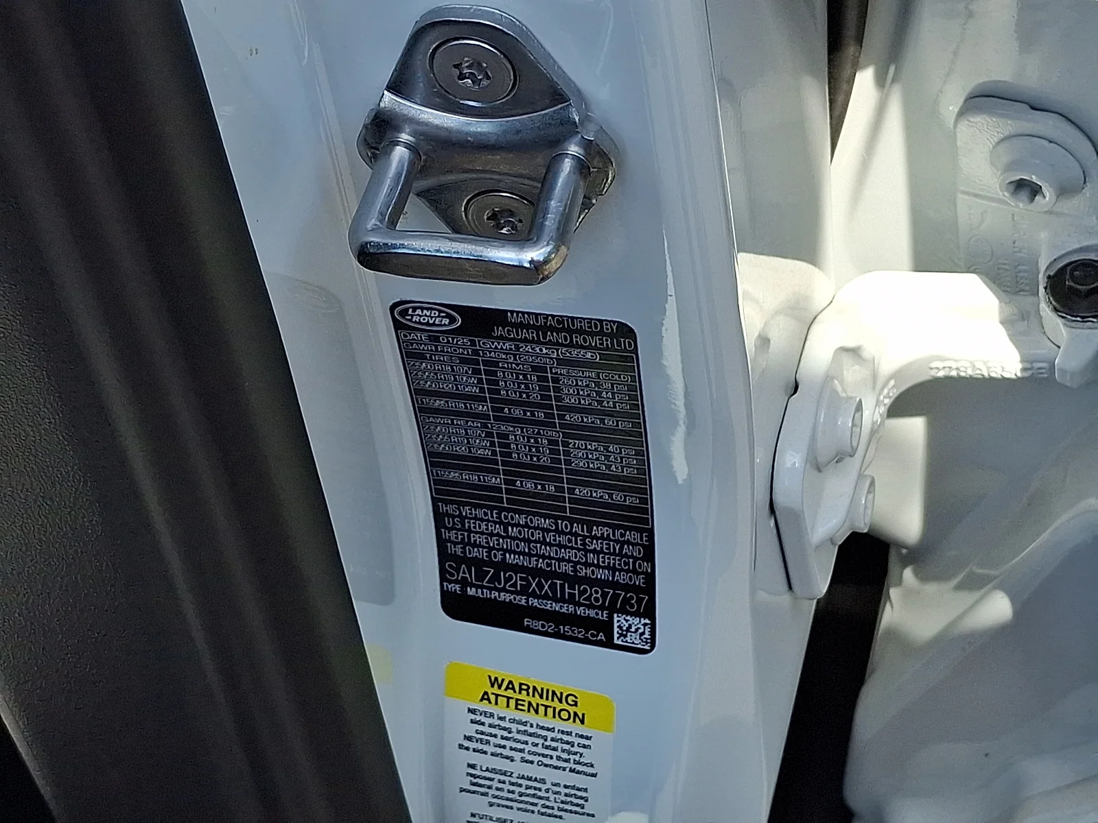 Certified Used 2026 Fuji White Land Rover S image 26