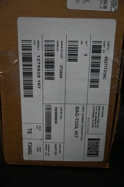 New 2026 Bright White Clear-Coat Exterior Paint Jeep Rubicon X image 25