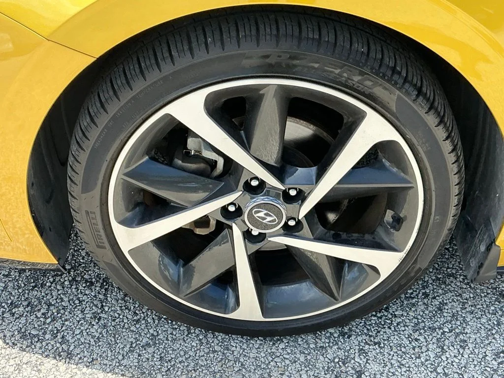 Used 2021 Yellow Hyundai SEL Plus image 24