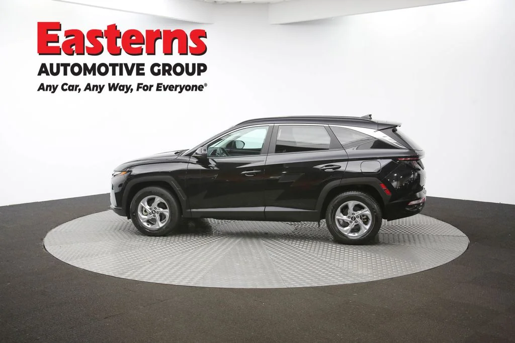 Used 2022 Black Hyundai SEL image 61
