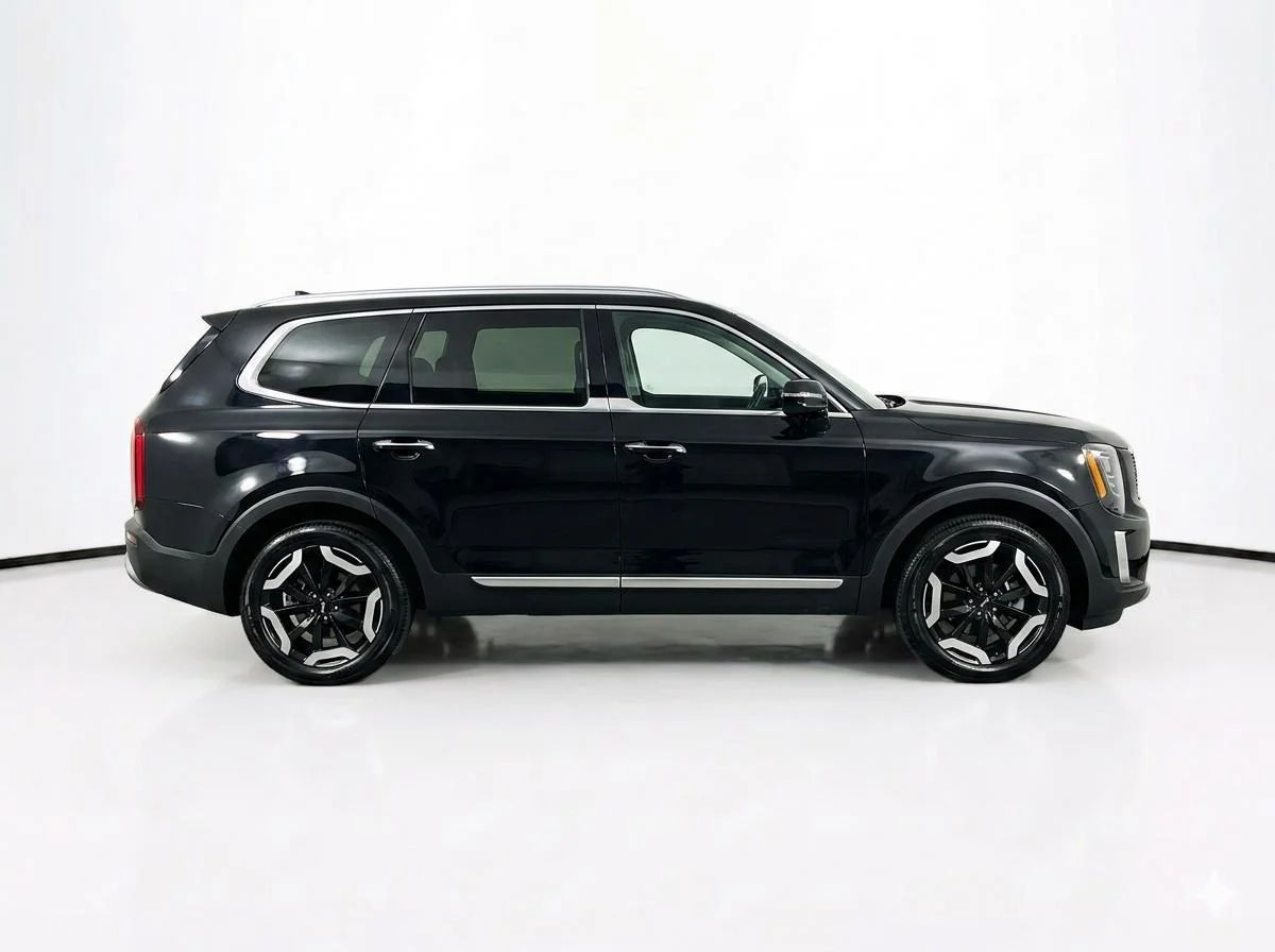 Used 2025 Ebony Black Kia S image 50