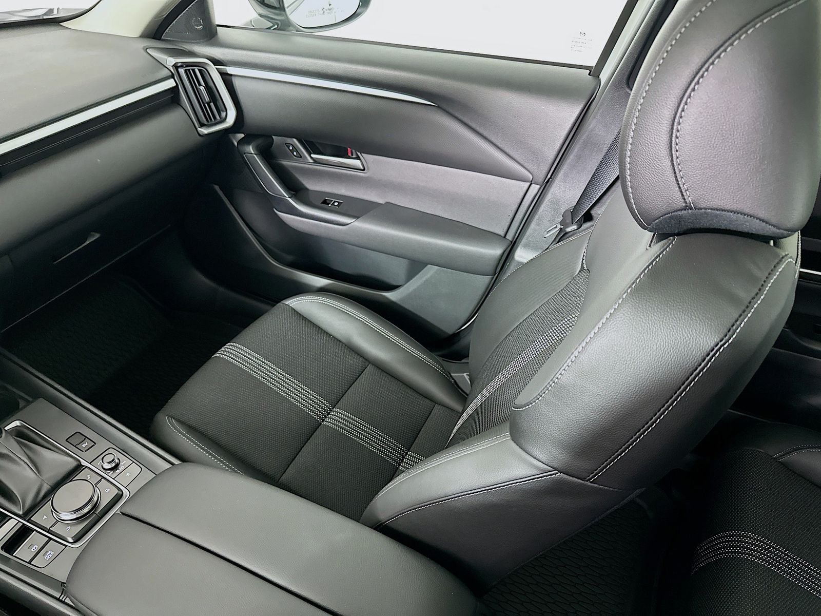 New 2026 Wind Chill Pearl Mazda Preferred AWD image 24