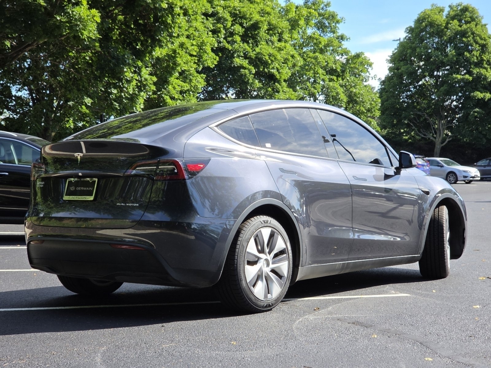 Used 2024 Stealth Gray Tesla Long Range image 23