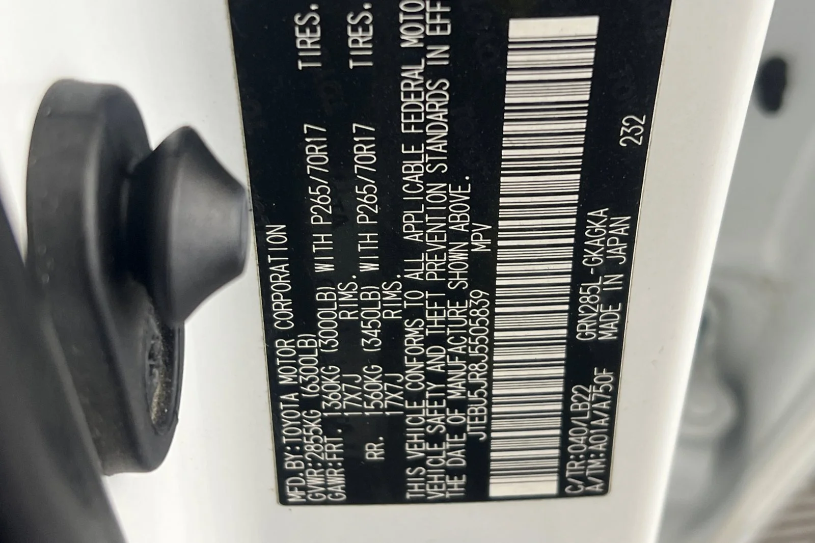 Used 2018 Super White Toyota SR5 Premium image 32