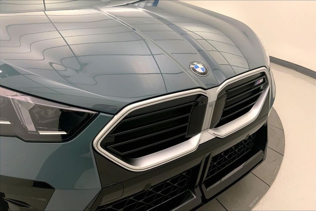 Used 2026 Cape York Green Metallic BMW  image 29