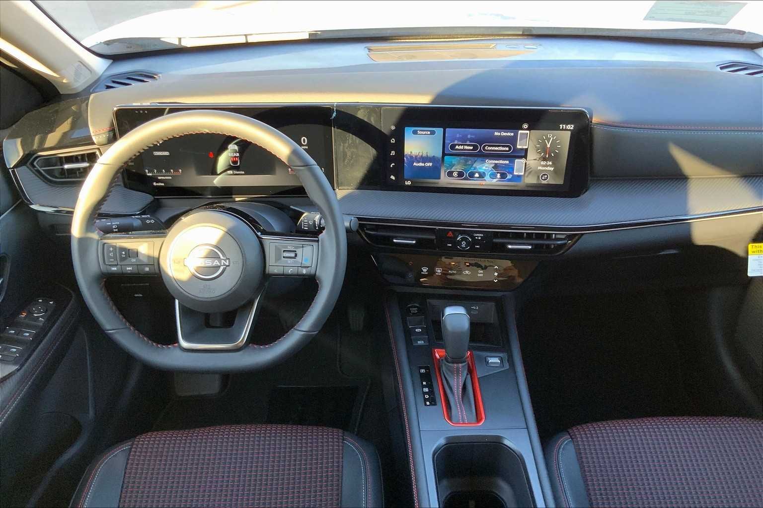 View vehicle photo 5