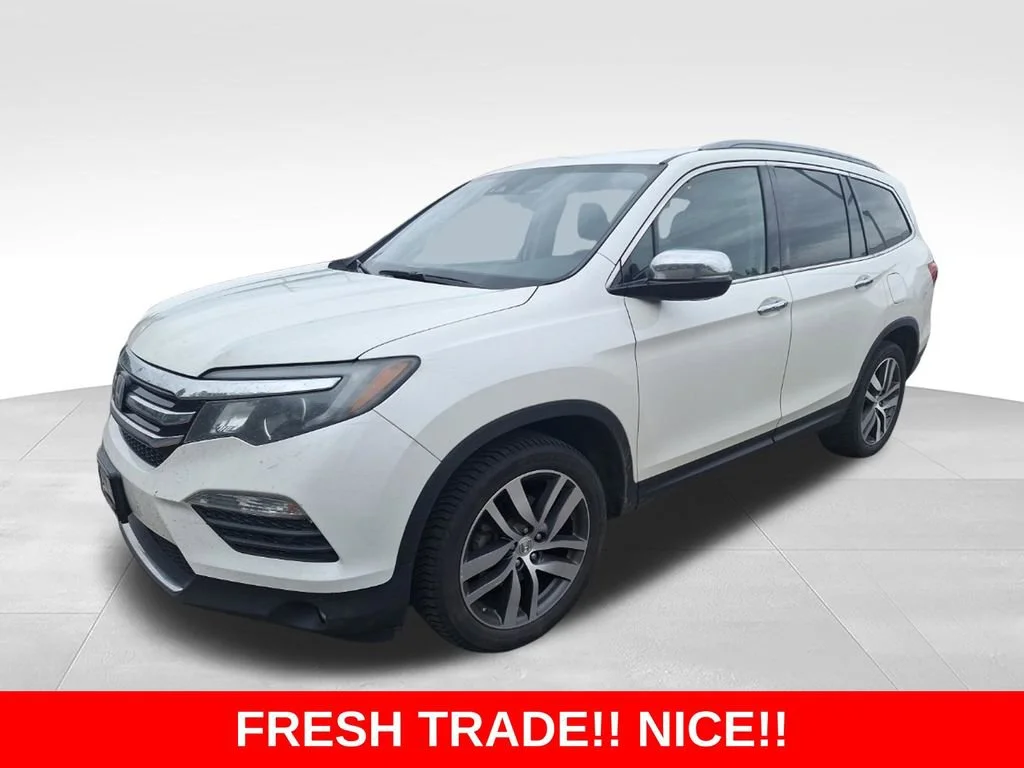 2017 Honda Pilot 4WD Elite's photo