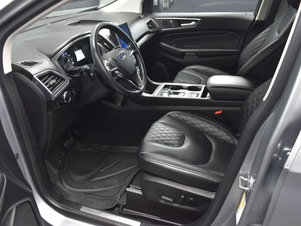 2024 Ford Edge Titanium - Photo 9