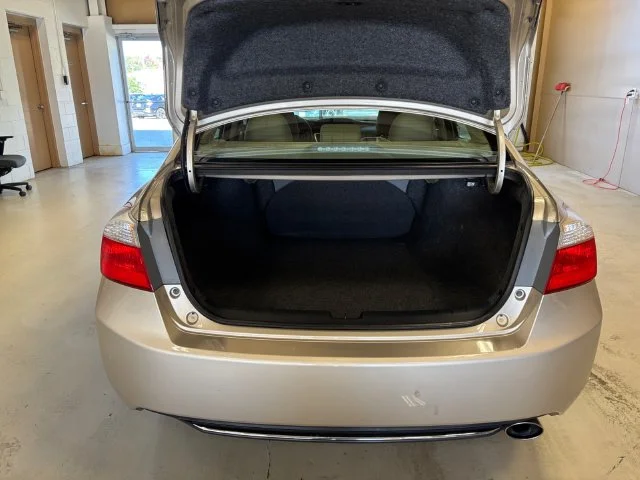 Used 2015 Beige Honda LX image 21