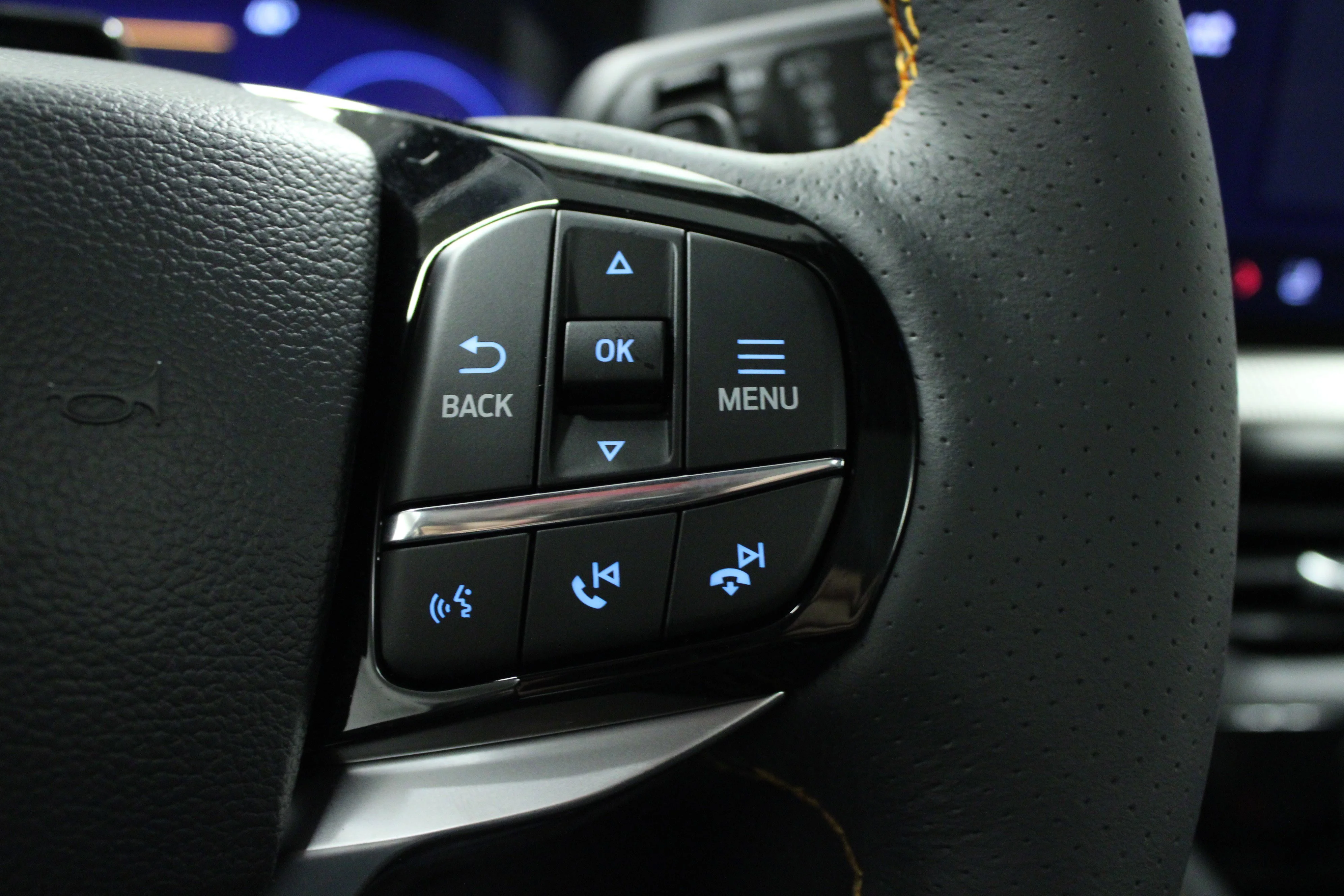 New 2026 Star White Metallic Tri-Coat Ford Tremor® image 22