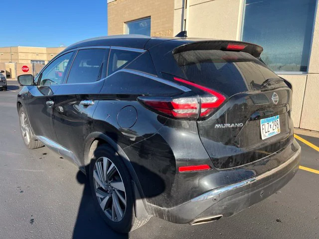 Used 2019 Black Nissan SL image 4