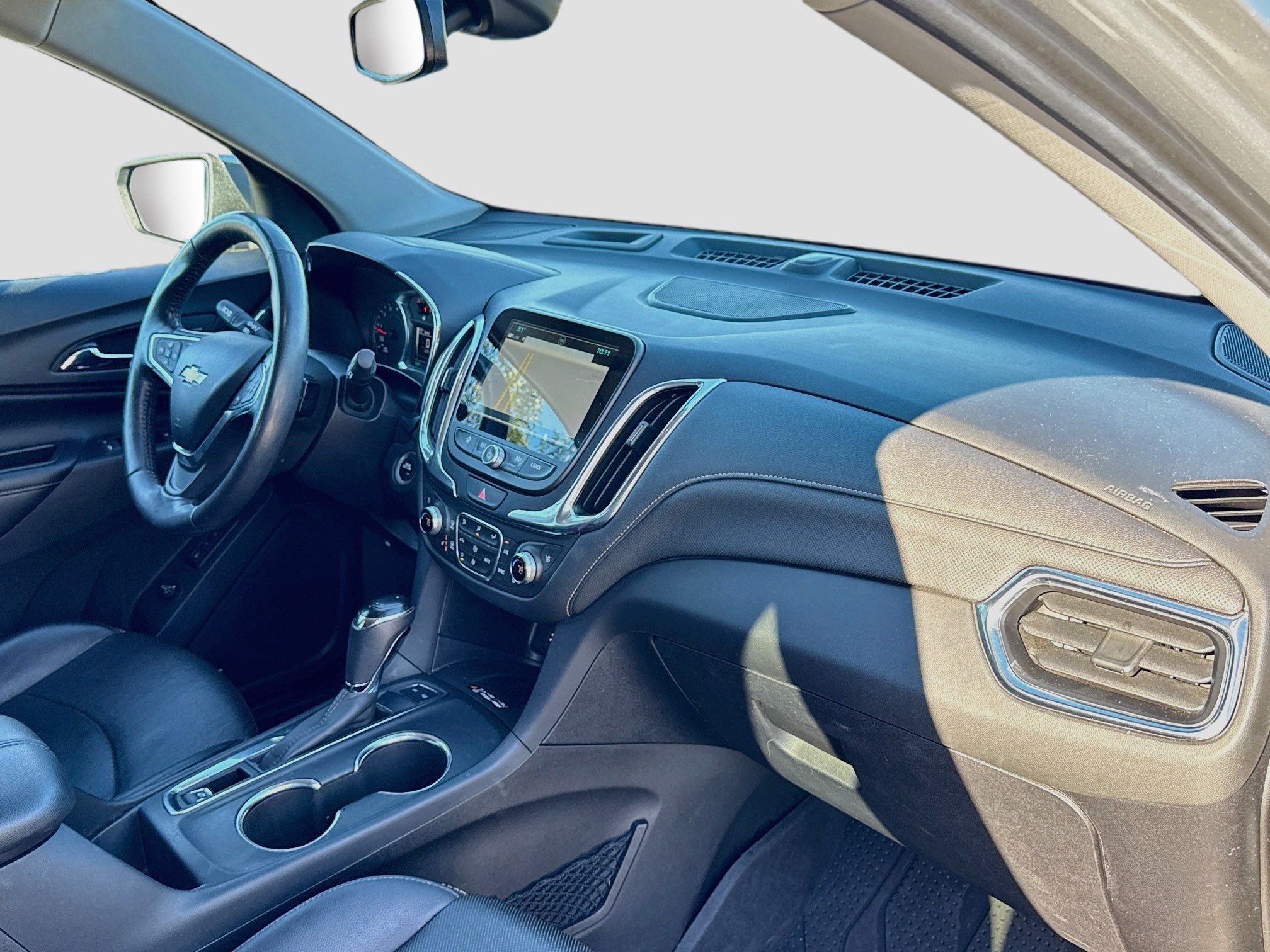 Used 2018 Silver Ice Metallic Chevrolet Premier image 35