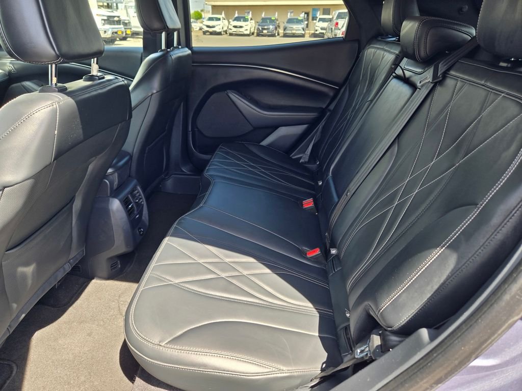 Used 2021 Blue Ford Select image 10