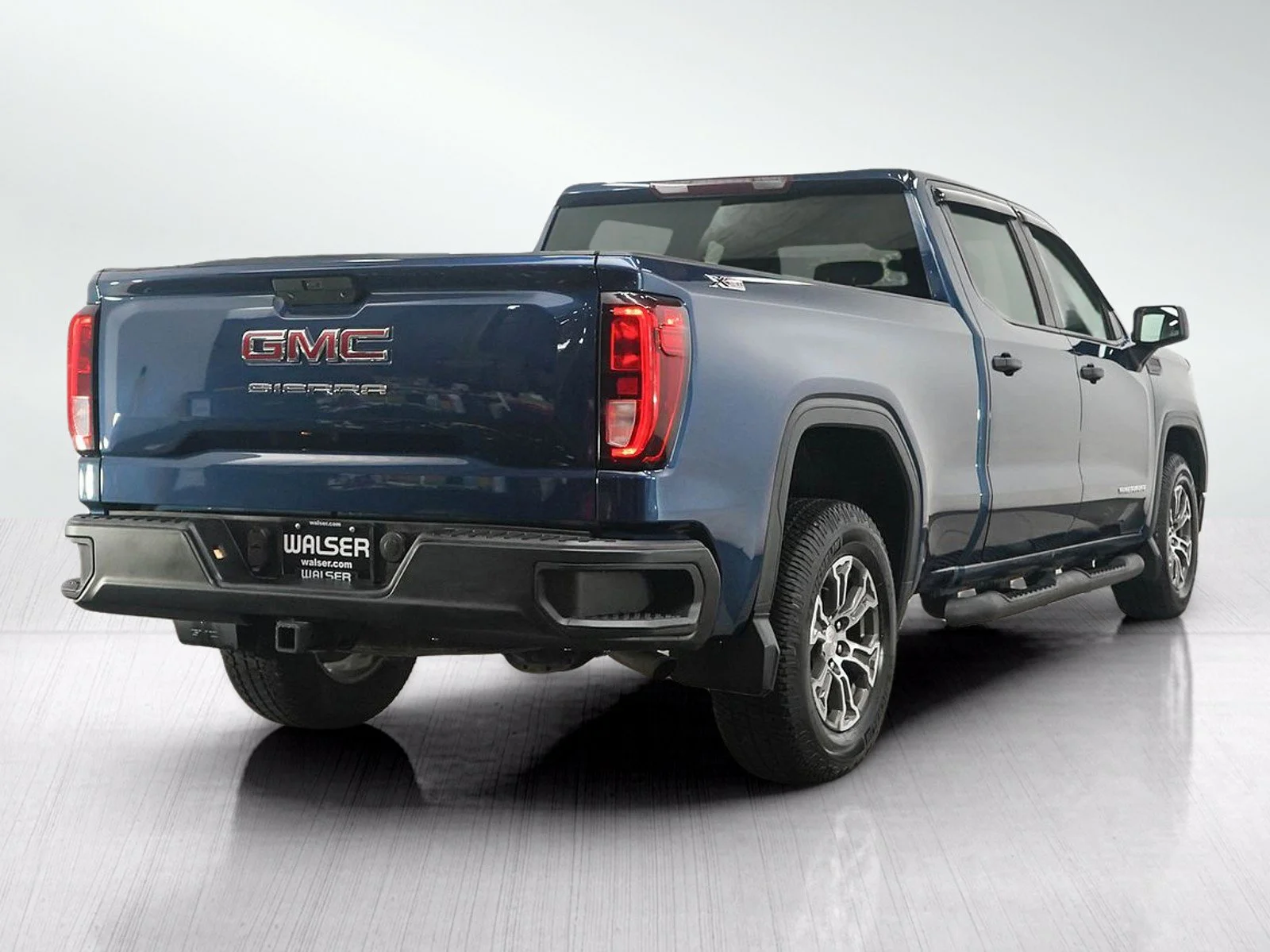 Used 2019  GMC  image 5