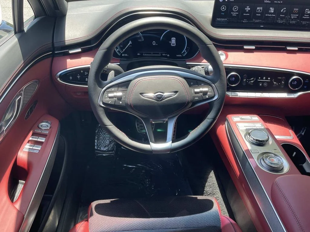 Used 2025 White Genesis 2.5T image 11