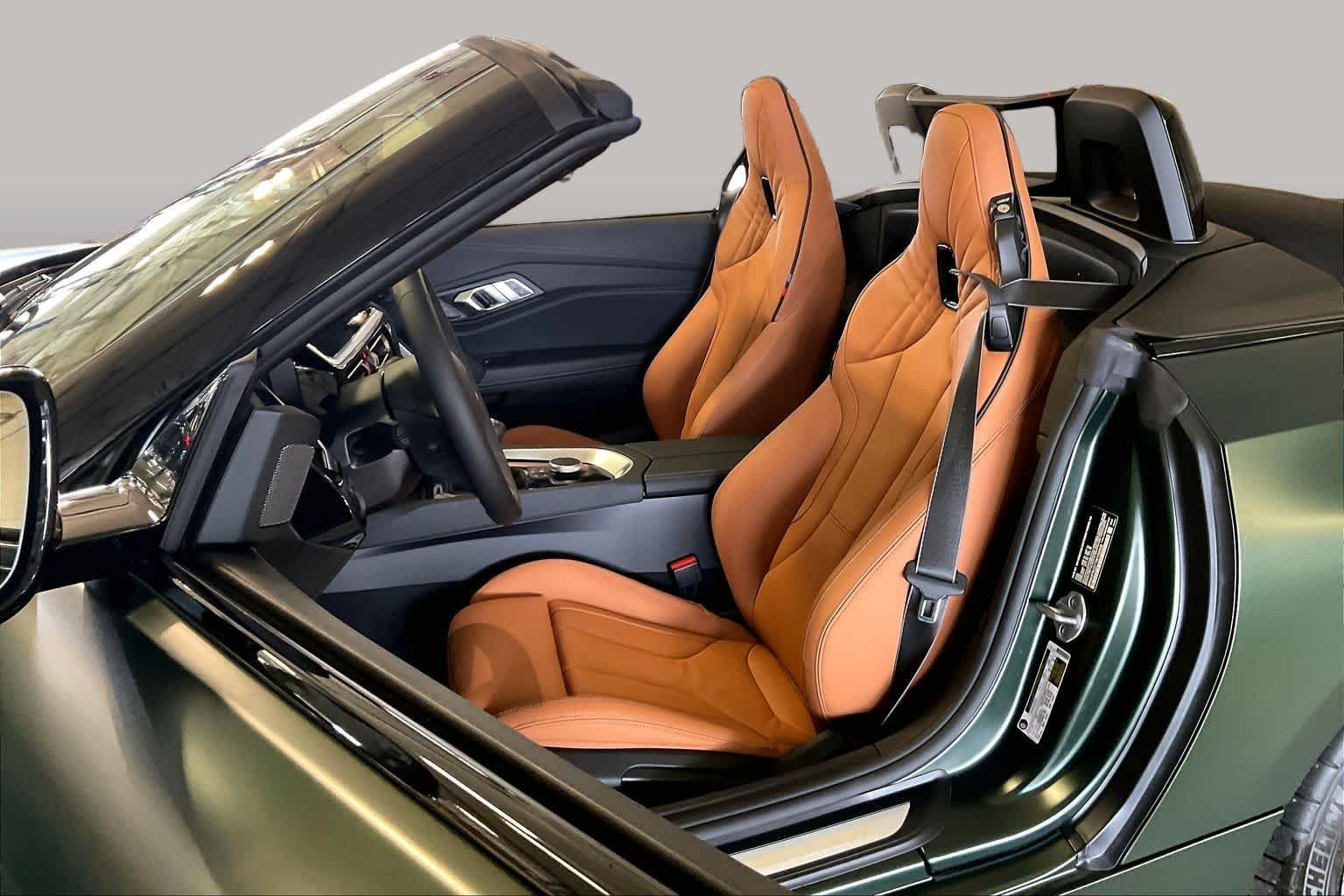 New 2026 Frozen Deep Green Metallic BMW M40i image 9