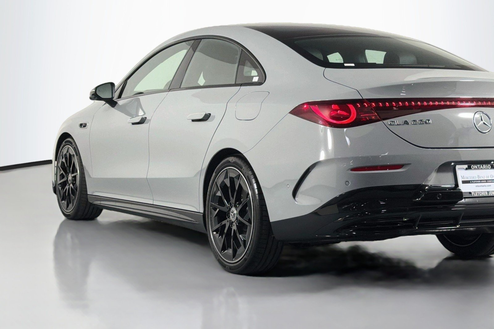 New 2027 MANUFAKTUR Alpine Grey Mercedes-Benz CLA 220 Hybrid image 15