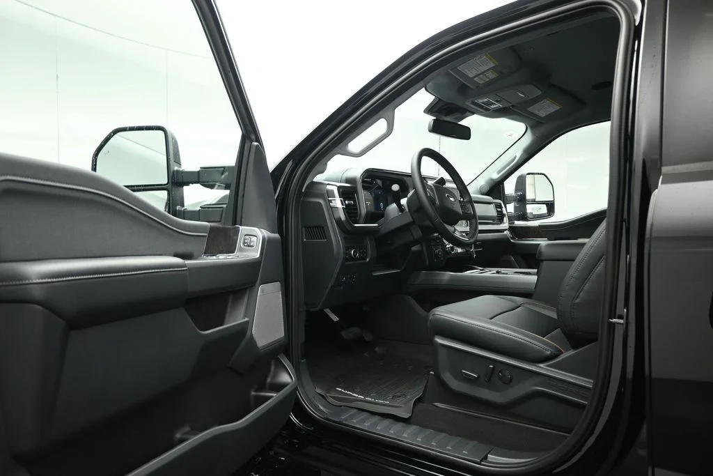 New 2026 Agate Black Metallic Ford Lariat image 8