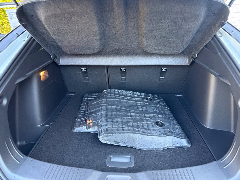 Used 2024 White Buick Preferred image 13