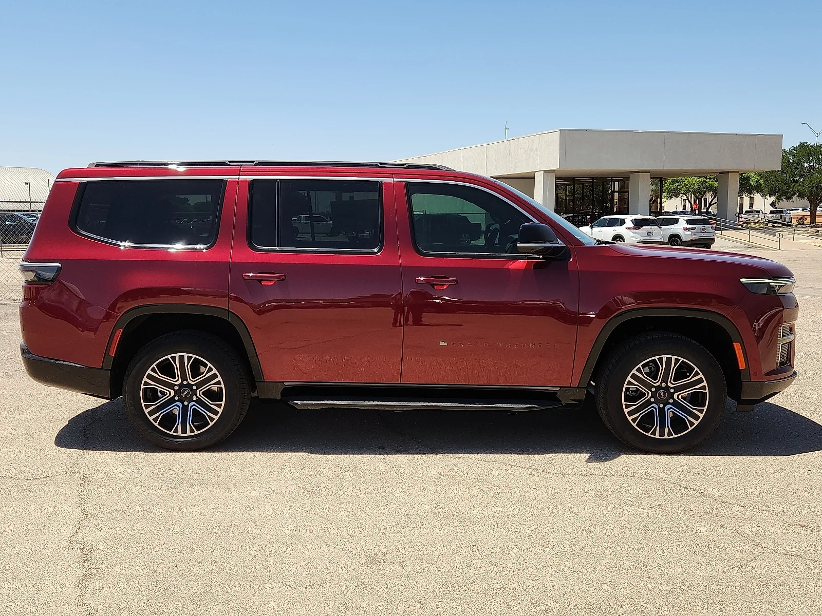New 2026 Velvet Red Pearl-Coat  Paint Jeep 4X4 image 5