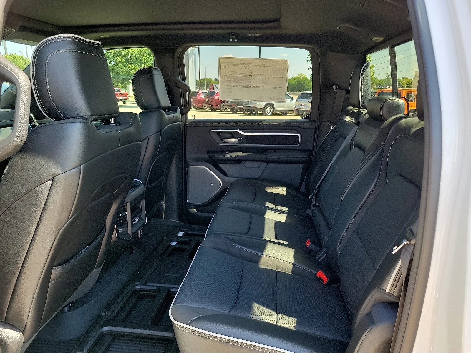 New 2026 PW7 Bright Whit Ram LARAMIE CREW CAB 4X4 5