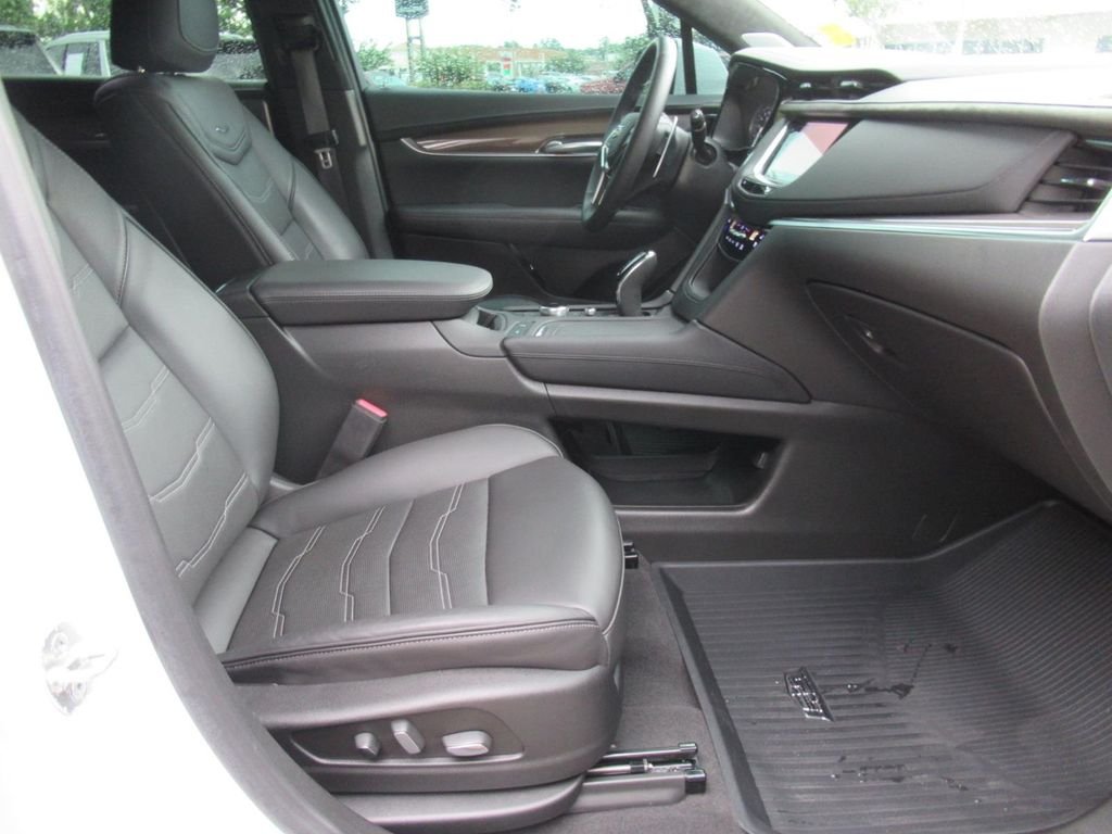 Used 2024 White Cadillac Sport image 11